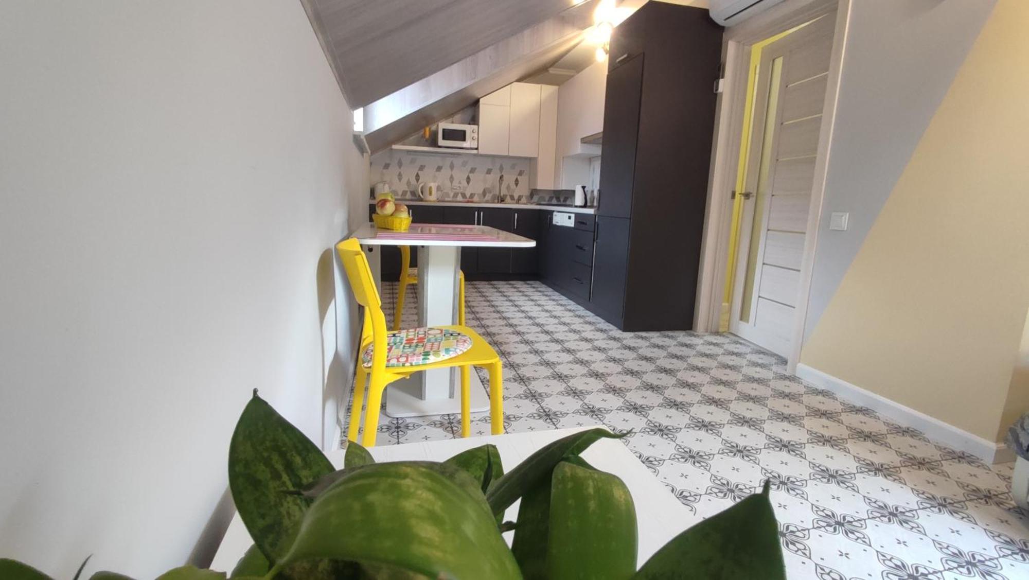 Apartament Сонячна Мансарда Kamieniec Podolski Zewnętrze zdjęcie