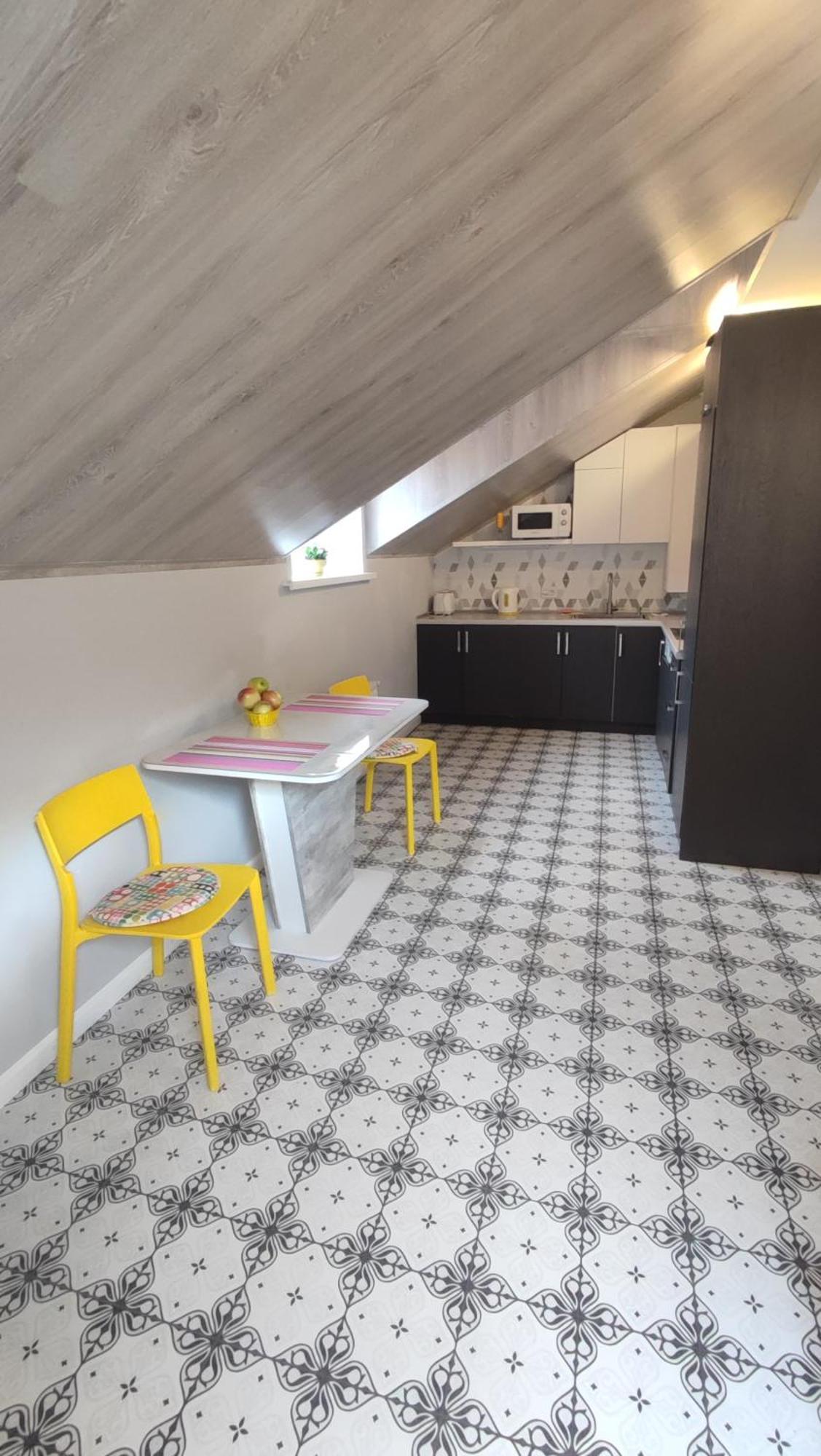 Apartament Сонячна Мансарда Kamieniec Podolski Zewnętrze zdjęcie