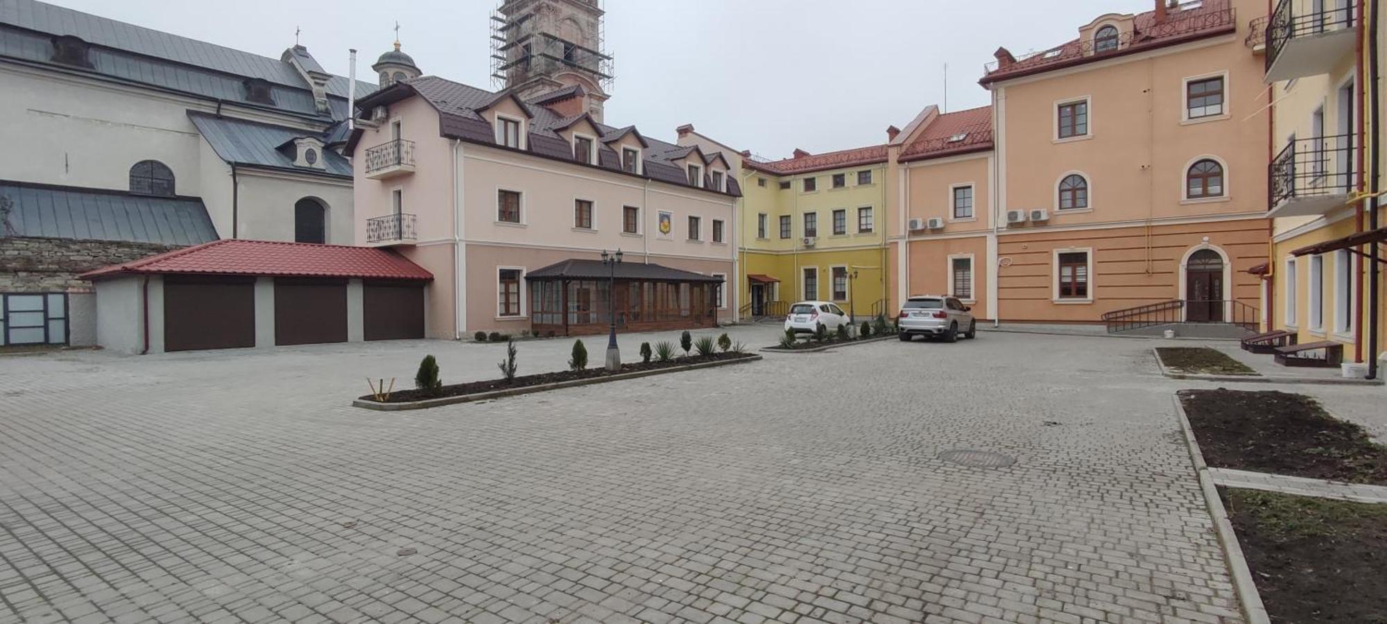 Apartament Сонячна Мансарда Kamieniec Podolski Zewnętrze zdjęcie